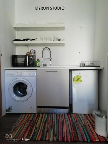 Myron Apartments Ateny Zewnętrze zdjęcie