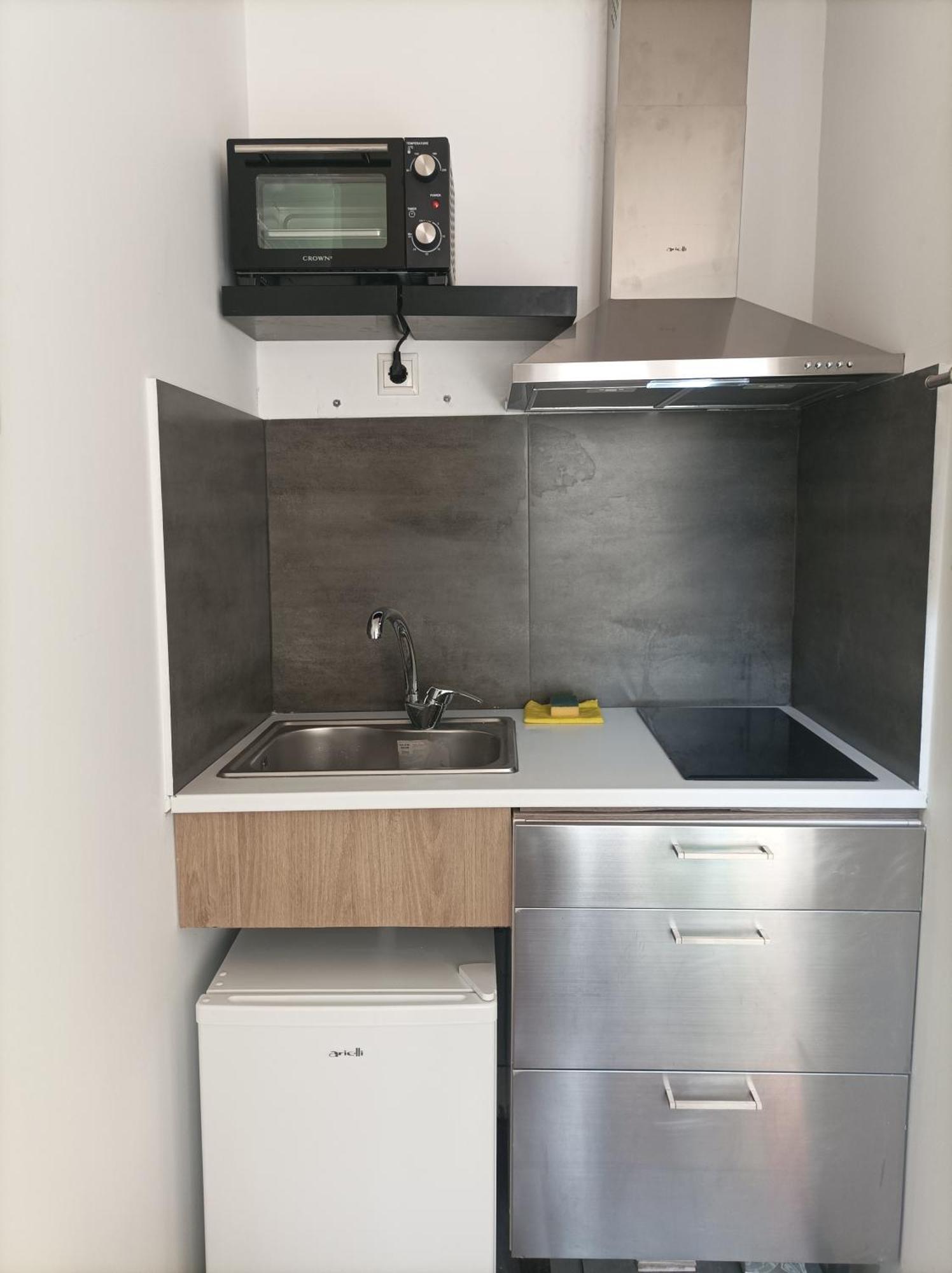 Myron Apartments Ateny Zewnętrze zdjęcie